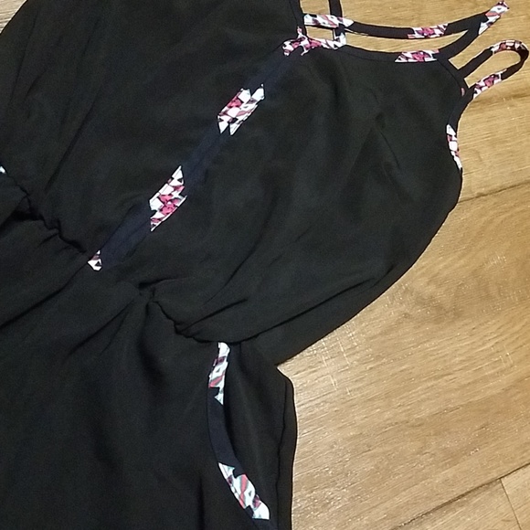 Romper - Picture 2 of 2